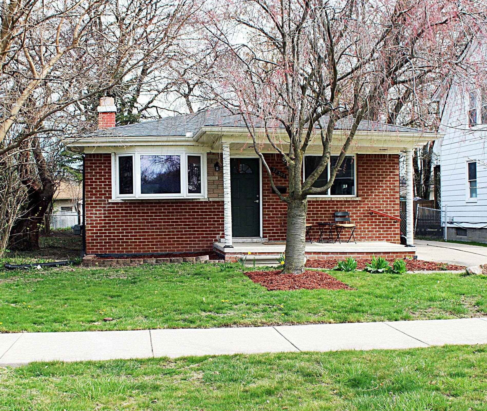 22307 Fresard Street, Saint Clair Shores, MI 48080