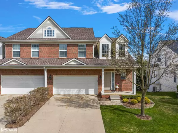 Rochester Hills, MI 48307,747 E Bluff Court