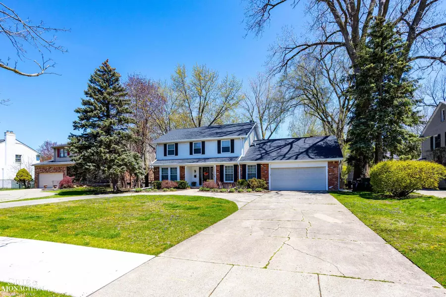 774 Middlesex Road, Grosse Pointe Park, MI 48230