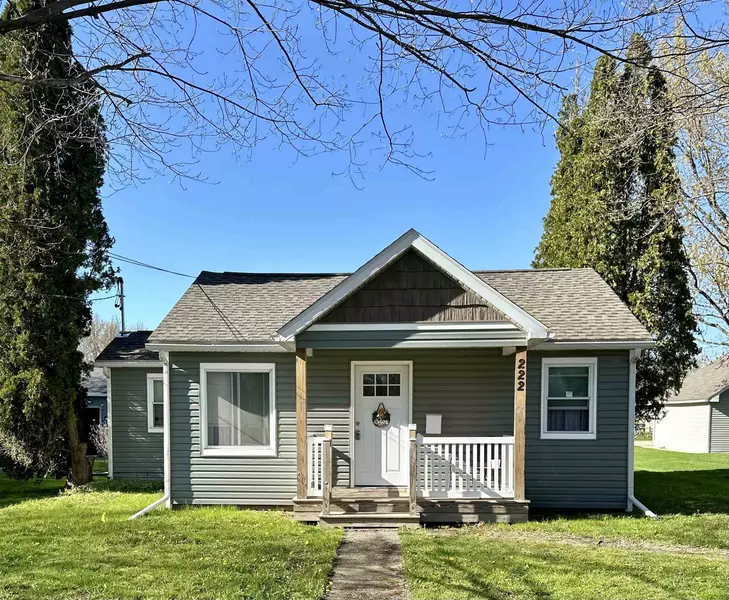 222 W McNeil Street, Corunna, MI 48817