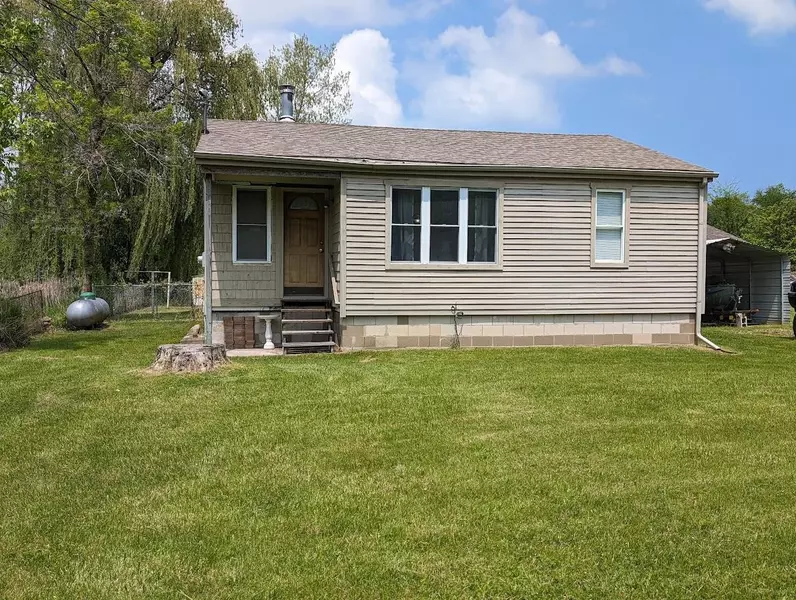 2589 E River Road, Kawkawlin, MI 48631