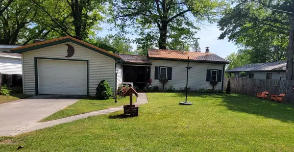 Hope, MI 48628,940 E Pequot Lane