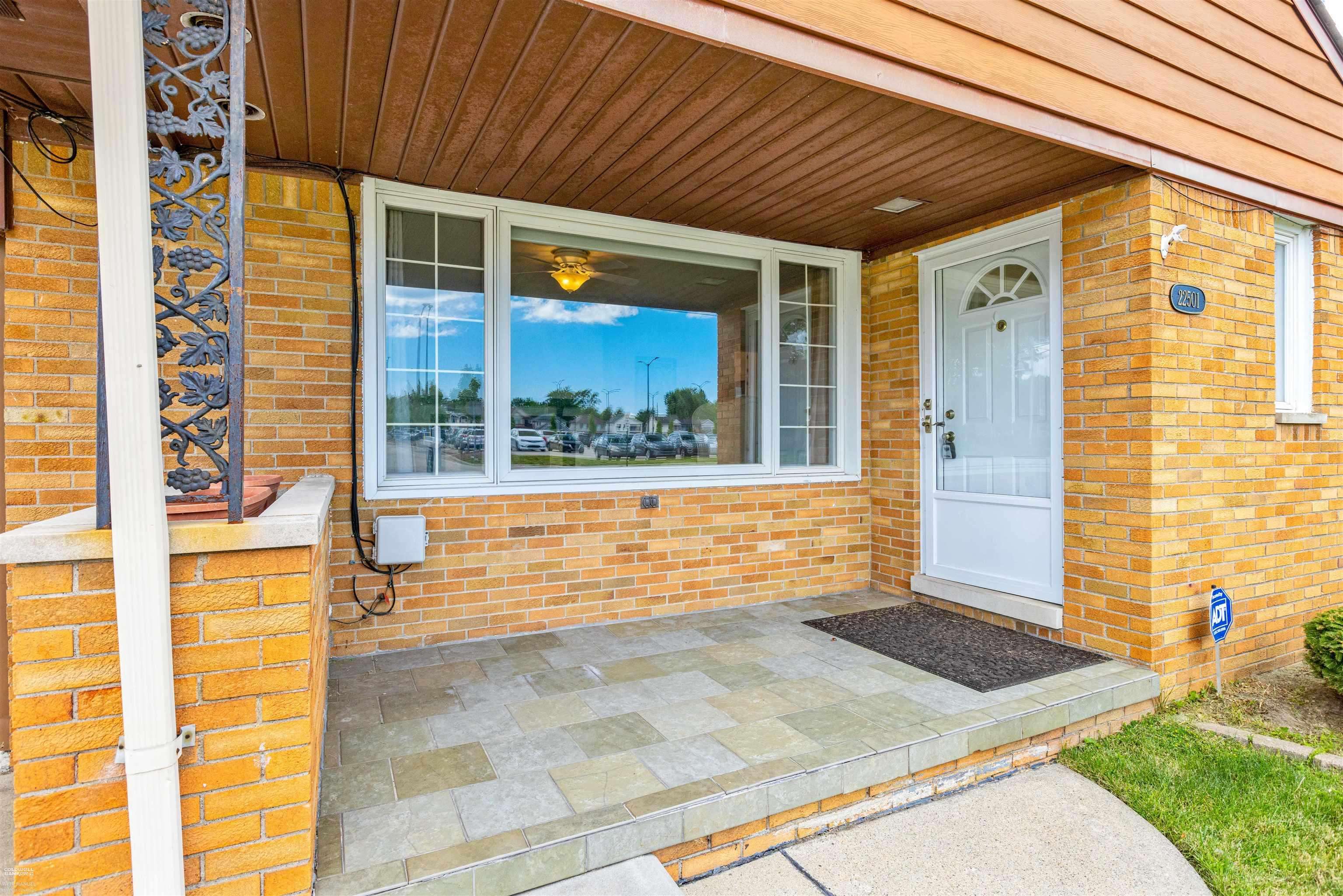 Saint Clair Shores, MI 48081,22501 11 Mile Road