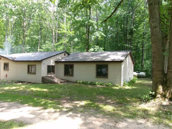 379 E Clarence Road,  Harrison,  MI 48625