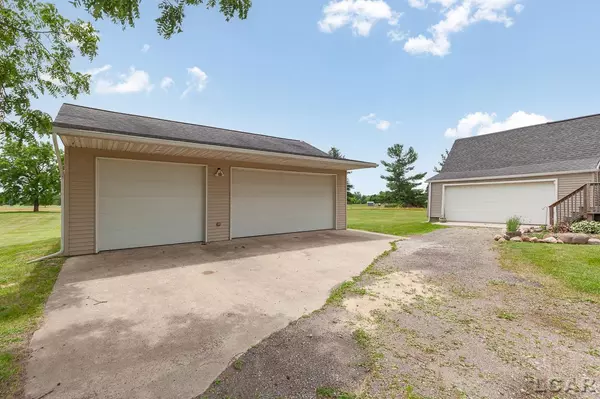 Adrian, MI 49221,6187 Burton Road