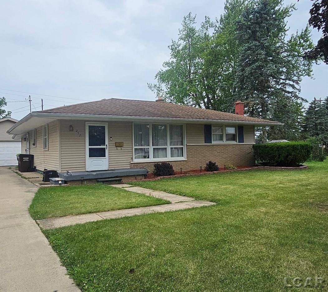 257 Renfrew Court, Adrian, MI 49221