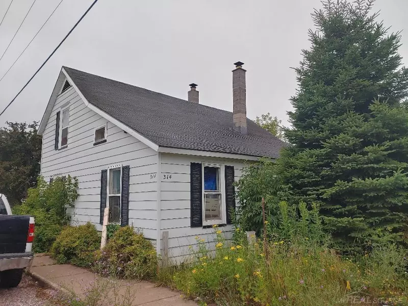 314 S Lake Street, Ishpeming, MI 49849