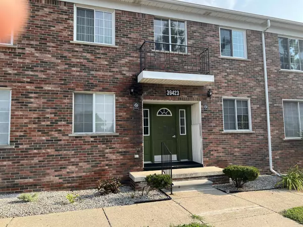 Sterling Heights, MI 48313,39423 VANDYKE UNIT #9 Avenue