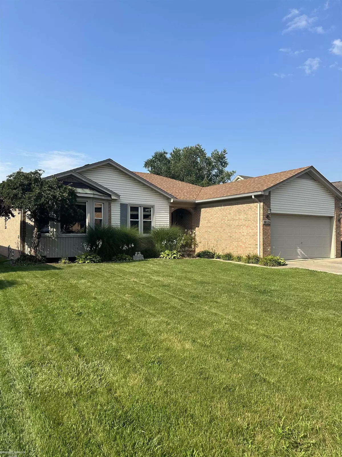 Clinton Township, MI 48038,18521 Cranbrook Drive