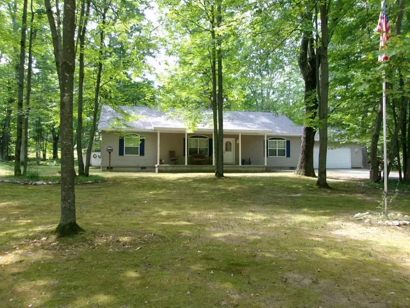 4588 Pine Run Road, Farwell, MI 48622