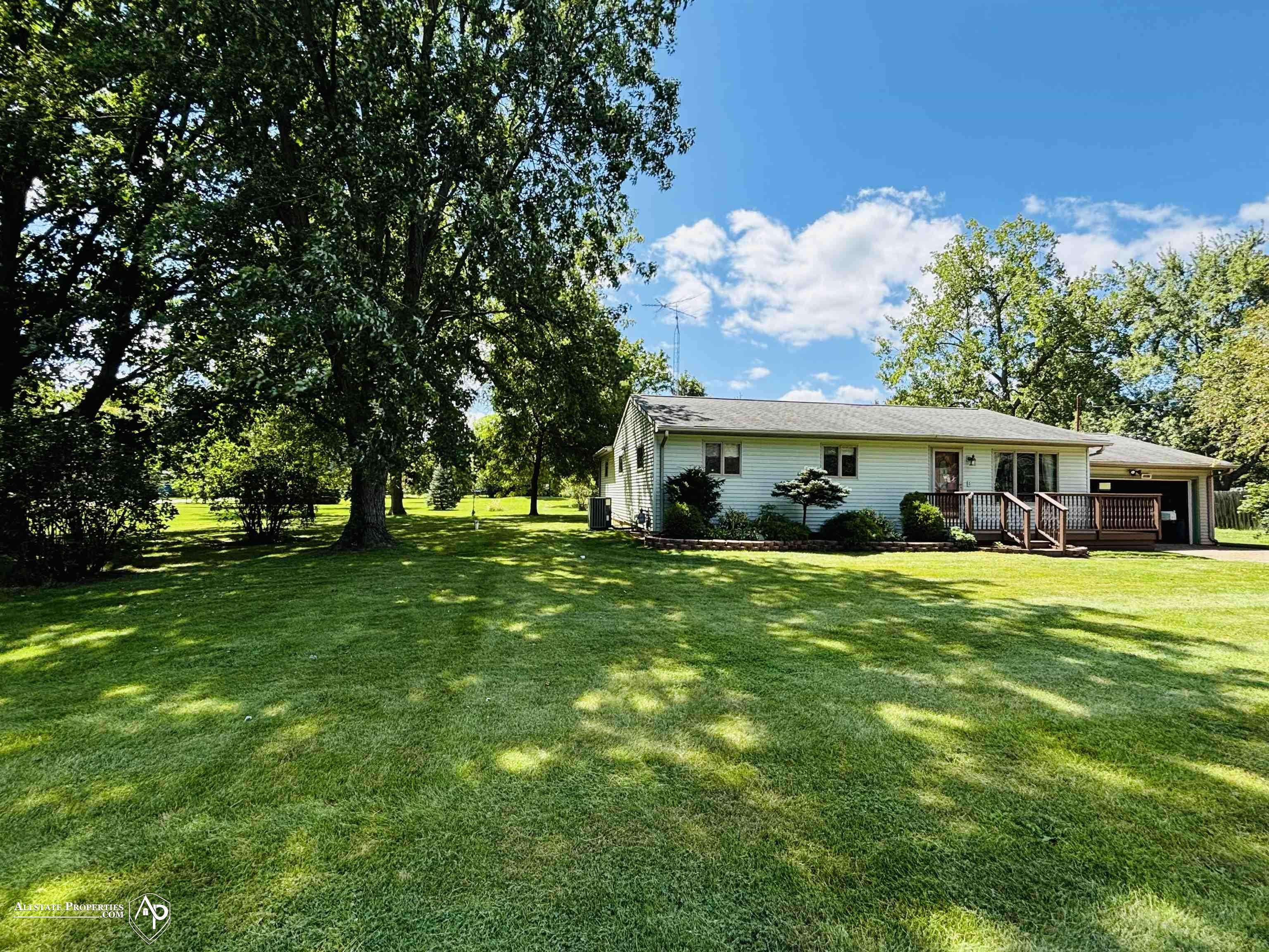 5176 Kendall Drive, Burton, MI 48509