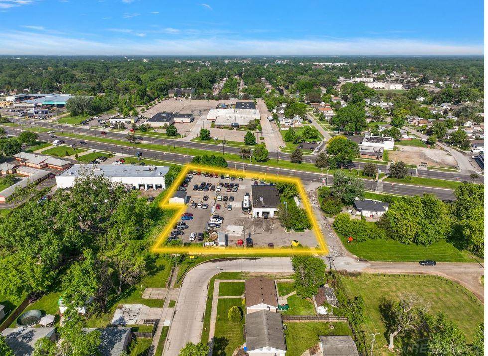 Clinton Township, MI 48035,34470 S Gratiot Avenue