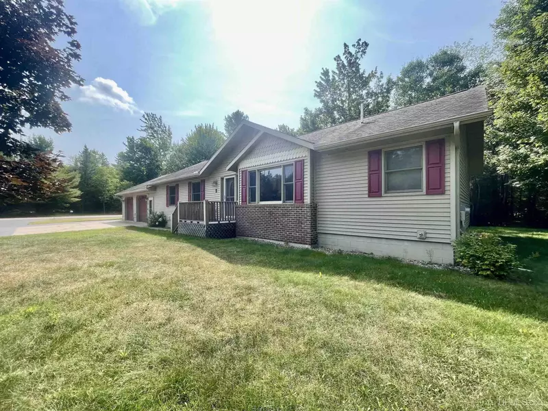 2 Shag Lake Drive, Gwinn, MI 49841