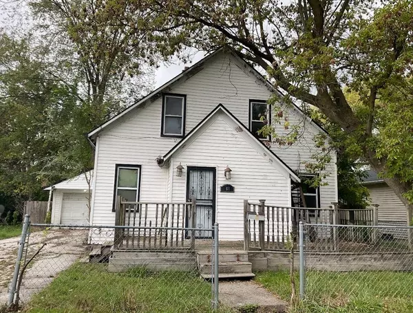 2611 Hazelwood Avenue, Saginaw, MI 48601