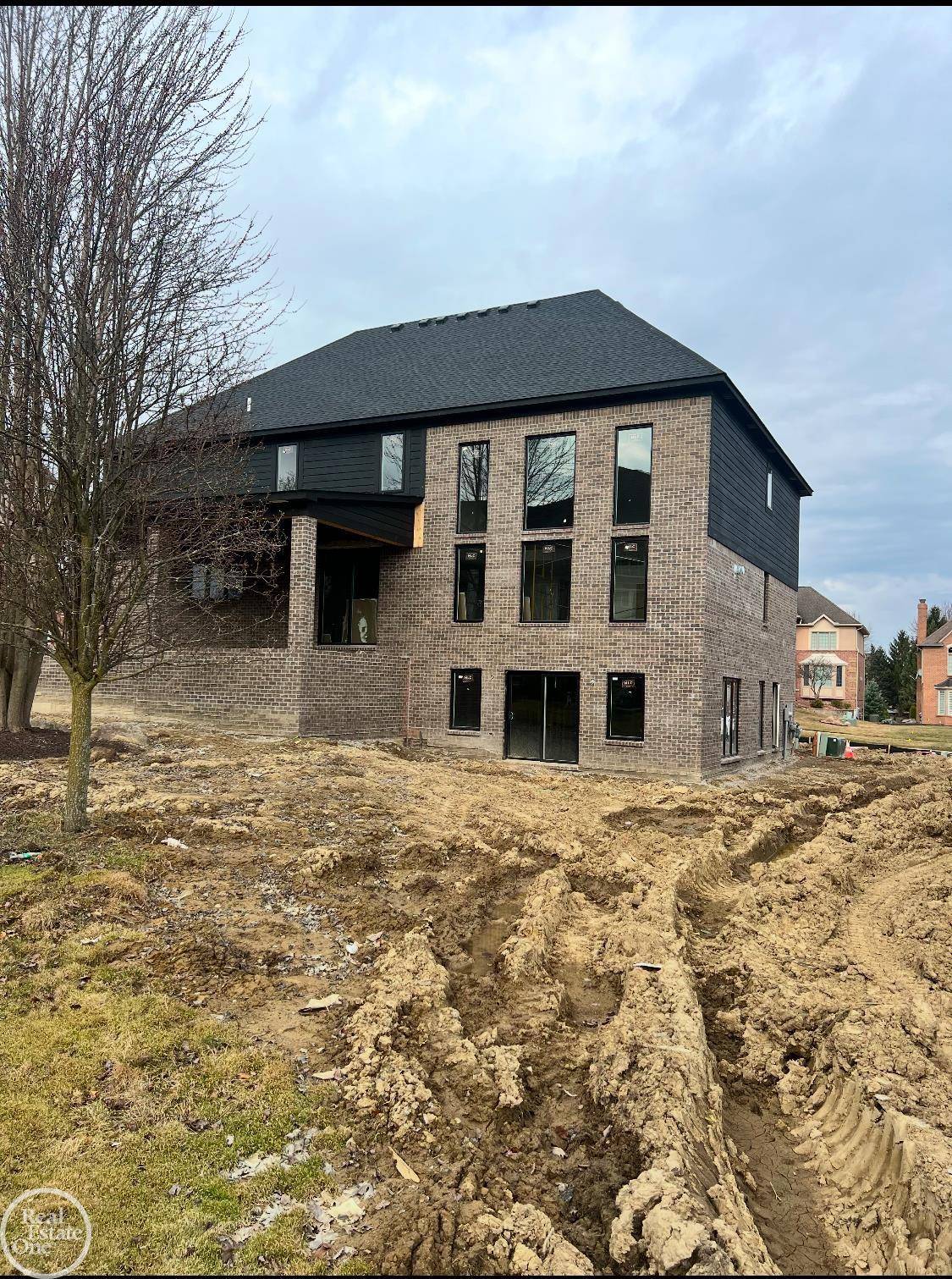 Shelby Twp, MI 48316-1368,54438 Carrington Drive