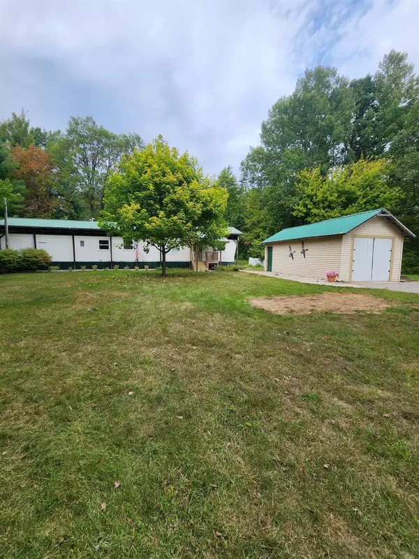 1030 W Townline 16 Road, Pinconning, MI 48650