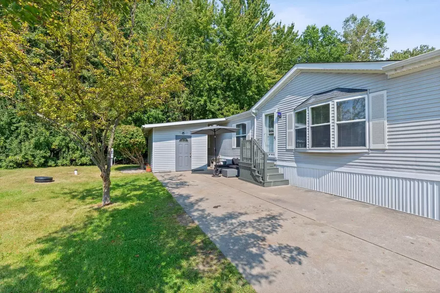 9370 Starboard Drive, Fair Haven, MI 48023