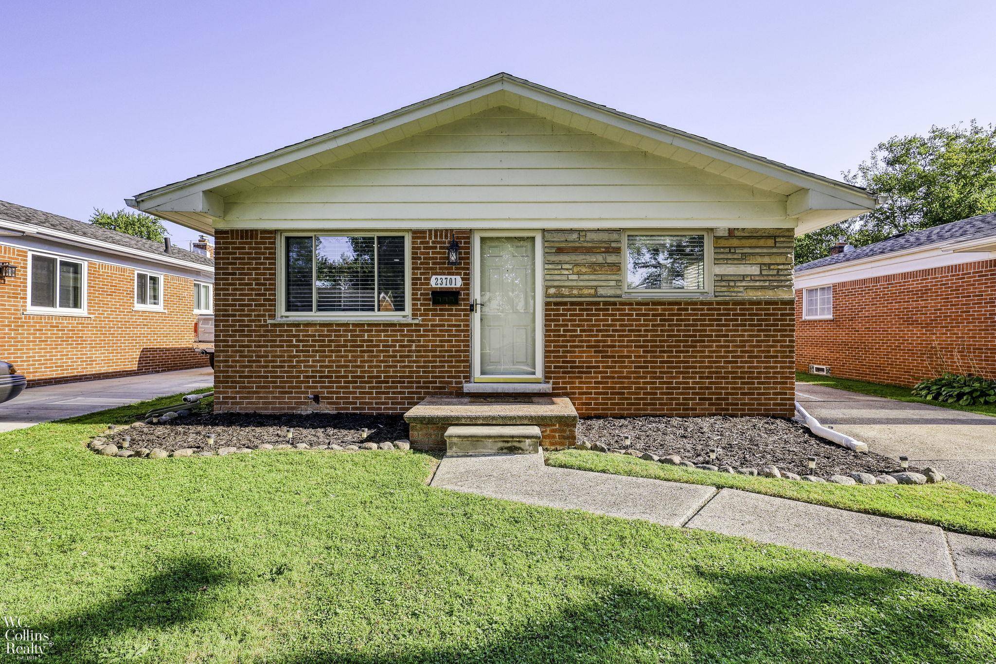 23701 Deziel Street, Saint Clair Shores, MI 48082