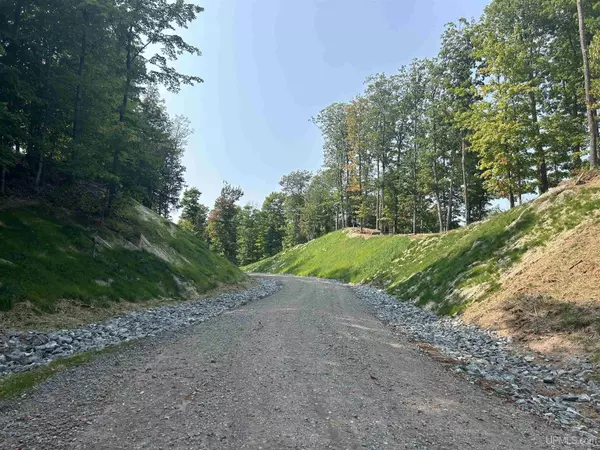 Negaunee, MI 49866,88 McClure Dam Road