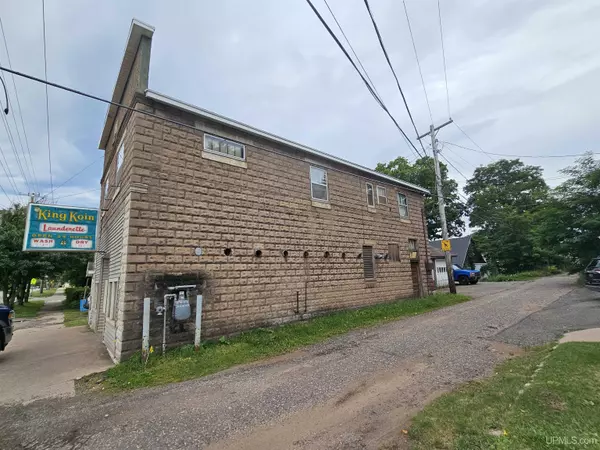 Negaunee, MI 49866,309 Teal Lake Avenue