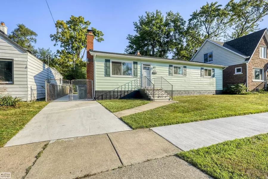 567 E Muir Street, Hazel Park, MI 48030