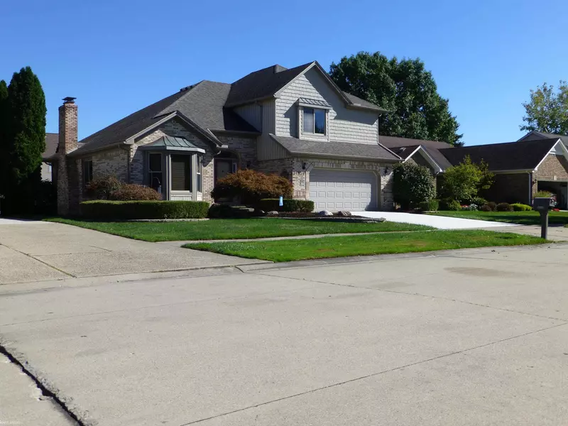 48458 Presidential Drive, Macomb, MI 48044-1980