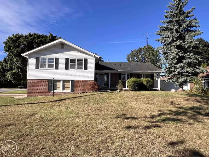 4275 Gratiot Avenue, Fort Gratiot, MI 48059