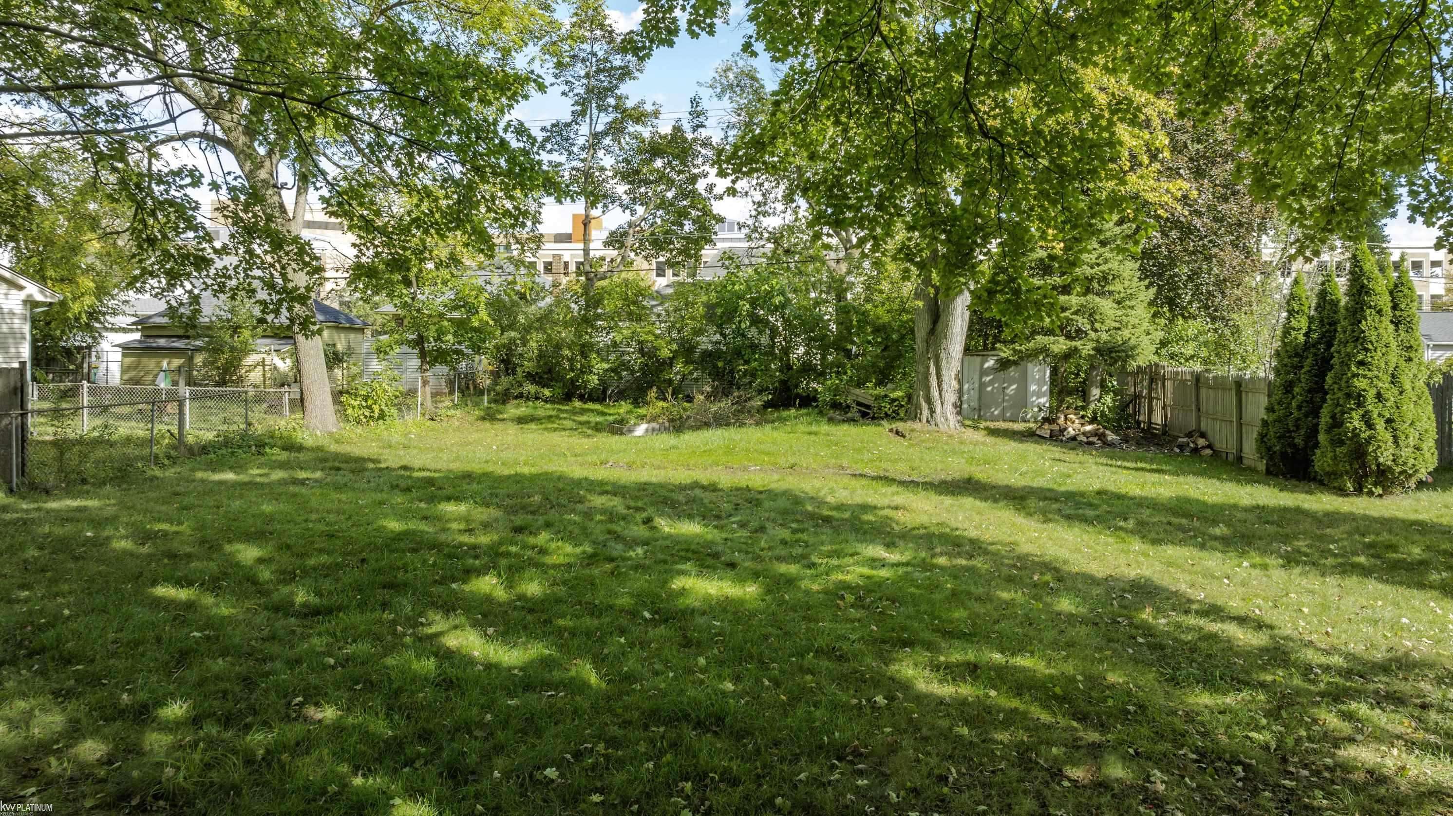 21110 Collingham Avenue, Farmington Hills, MI 48336