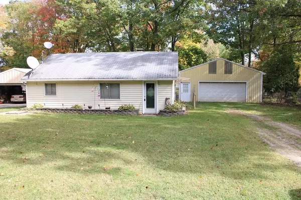 651 Pine Street,  Harrison,  MI 48625