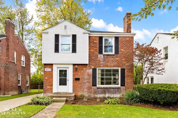 1653 BOURNEMOUTH Road,  Grosse Pointe Woods,  MI 48236