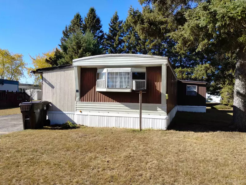 1600 S 30th Lot 22 Street, Escanaba, MI 49829