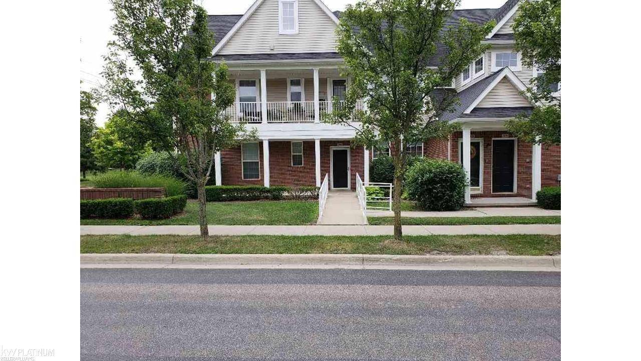 3962 CHERRY CREEK Lane Common, Sterling Heights, MI 48314