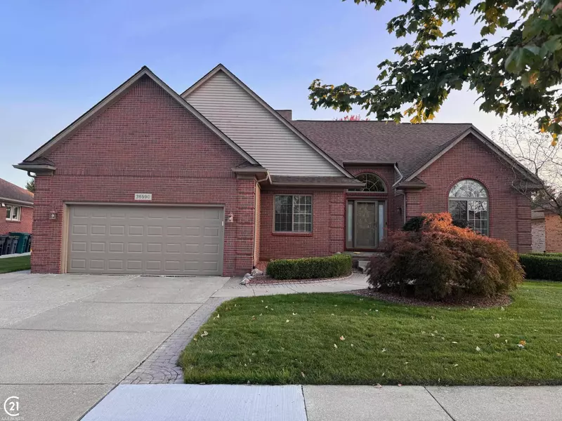 36590 St Clair Drive, New Baltimore, MI 48047