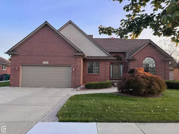 36590 St Clair Drive, New Baltimore, MI 48047