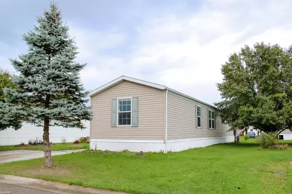 6058 Mohawk Drive, Burtchville, MI 48059