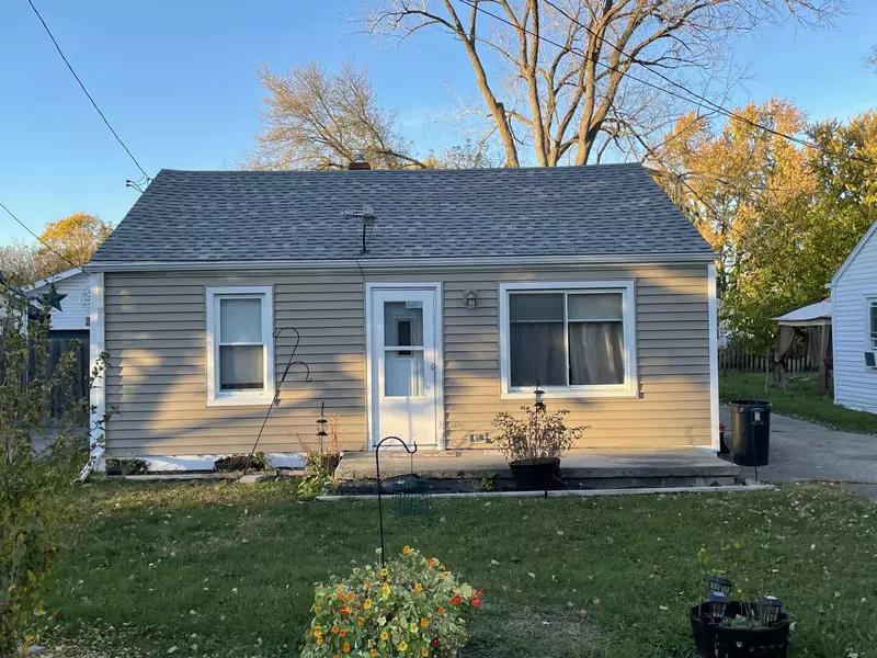 2231 Bergin Street, Burton, MI 48529-1780