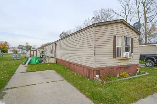 5488 Dockside Court, Clay, MI 48001
