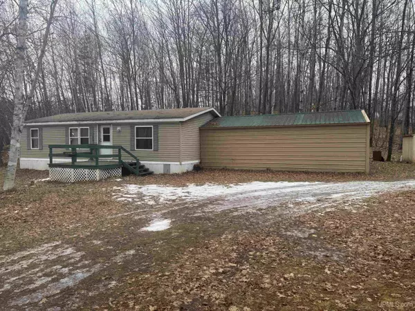 1654 Vivio Road, Florence T-wi, WI 54121