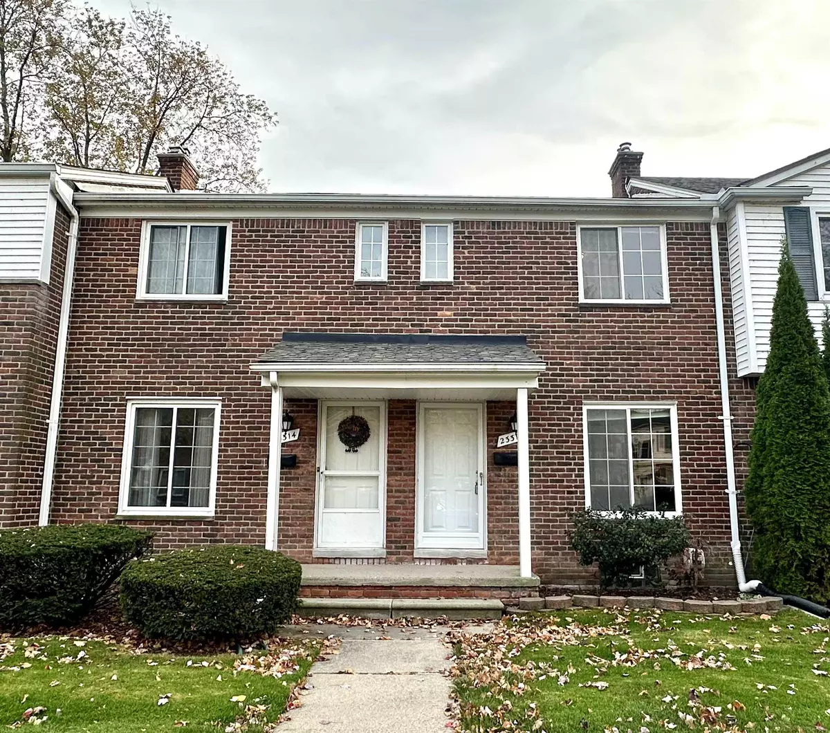 Saint Clair Shores, MI 48080,23312 Edsel Ford Court