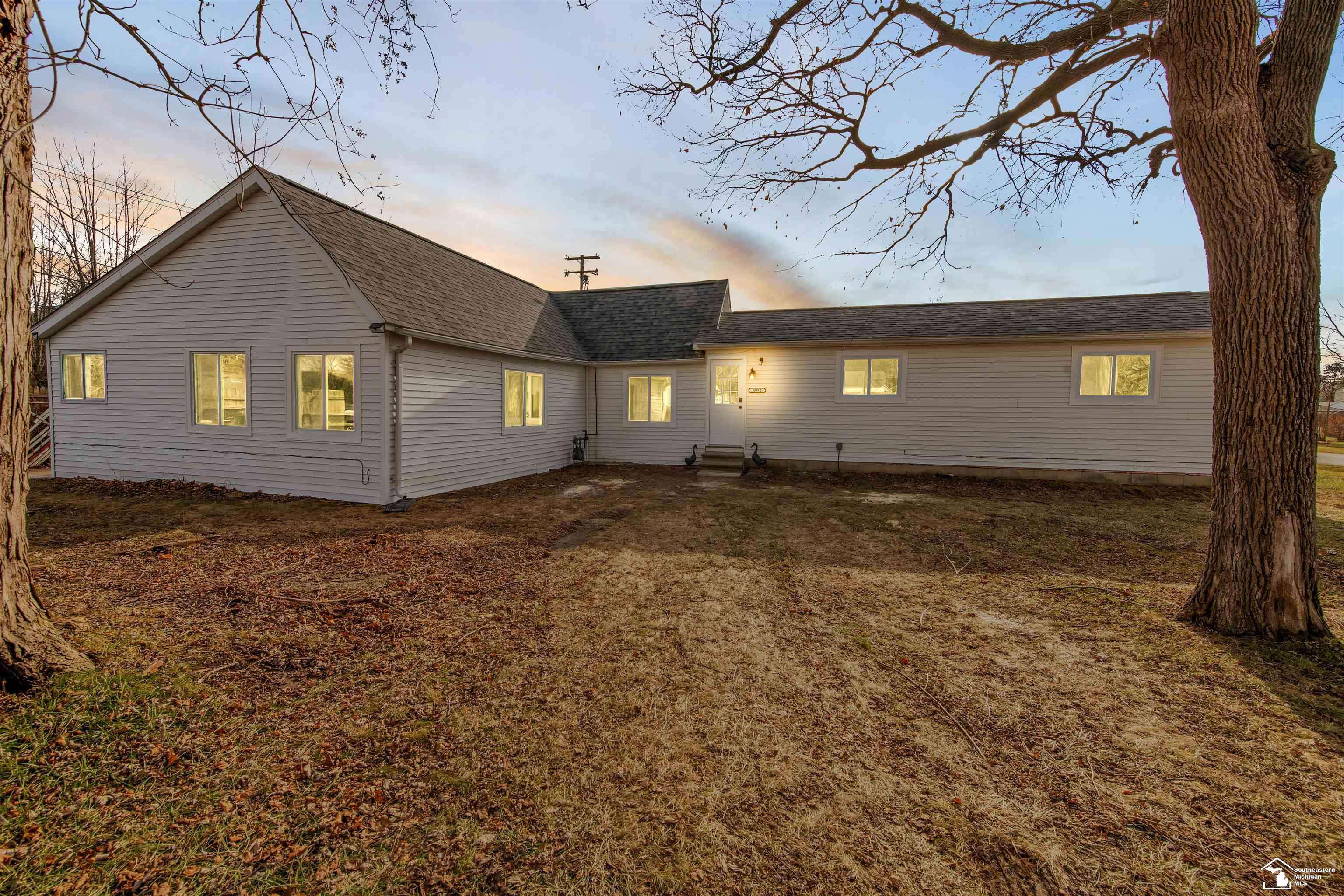5952 Lakeview Street, Newport, MI 48166