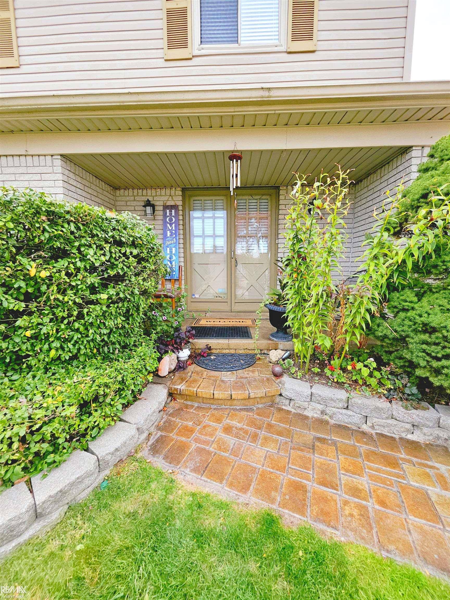 Woodhaven, MI 48183,23819 W FAIRWAY Drive