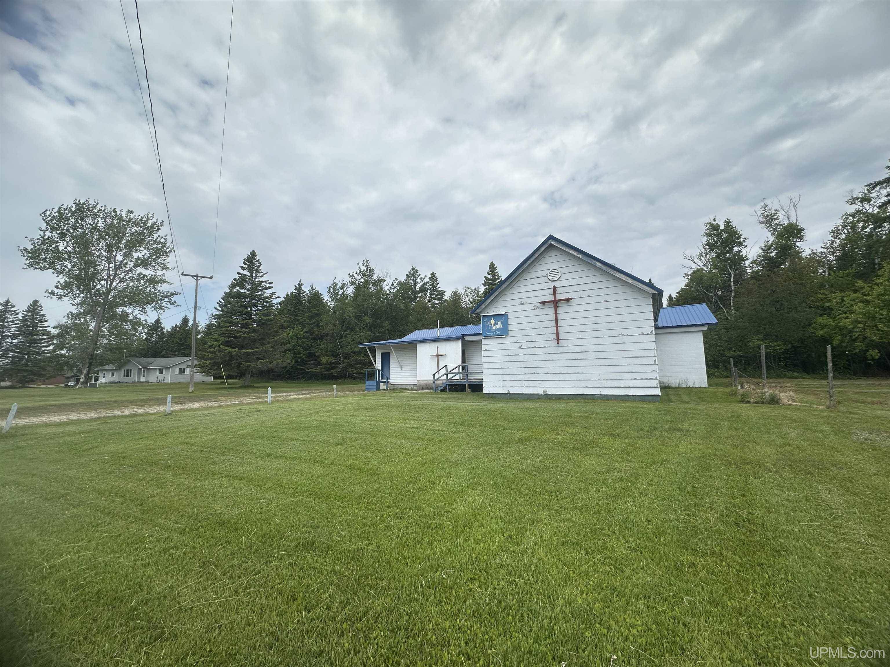 Gulliver, MI 49840,2970W US Highway 2 Highway