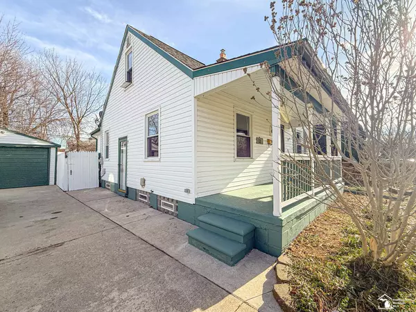 Eastpointe, MI 48021-4014,22150 Tuscany Avenue