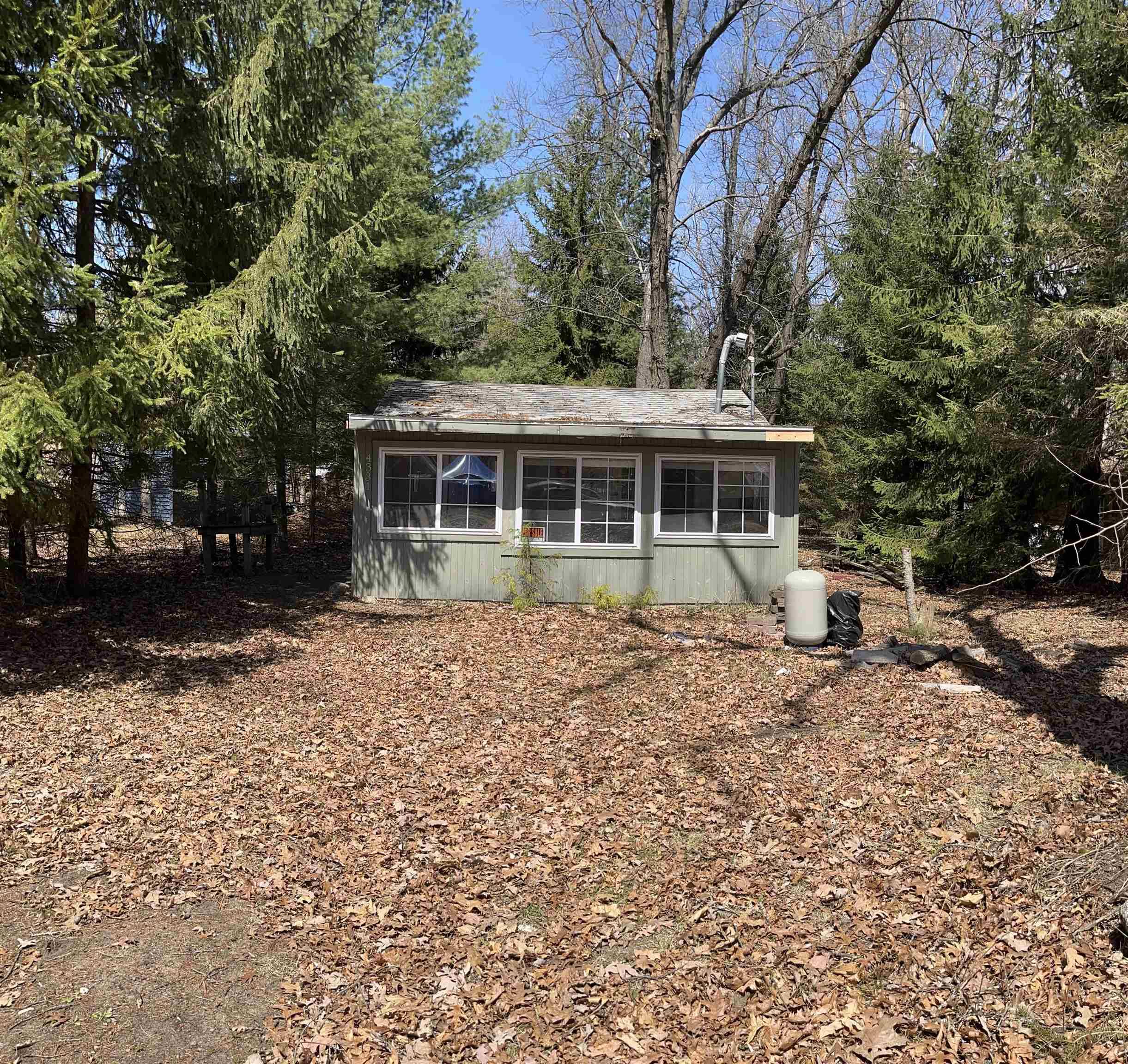 Harrison, MI 48625,4331 Oak Beach Drive
