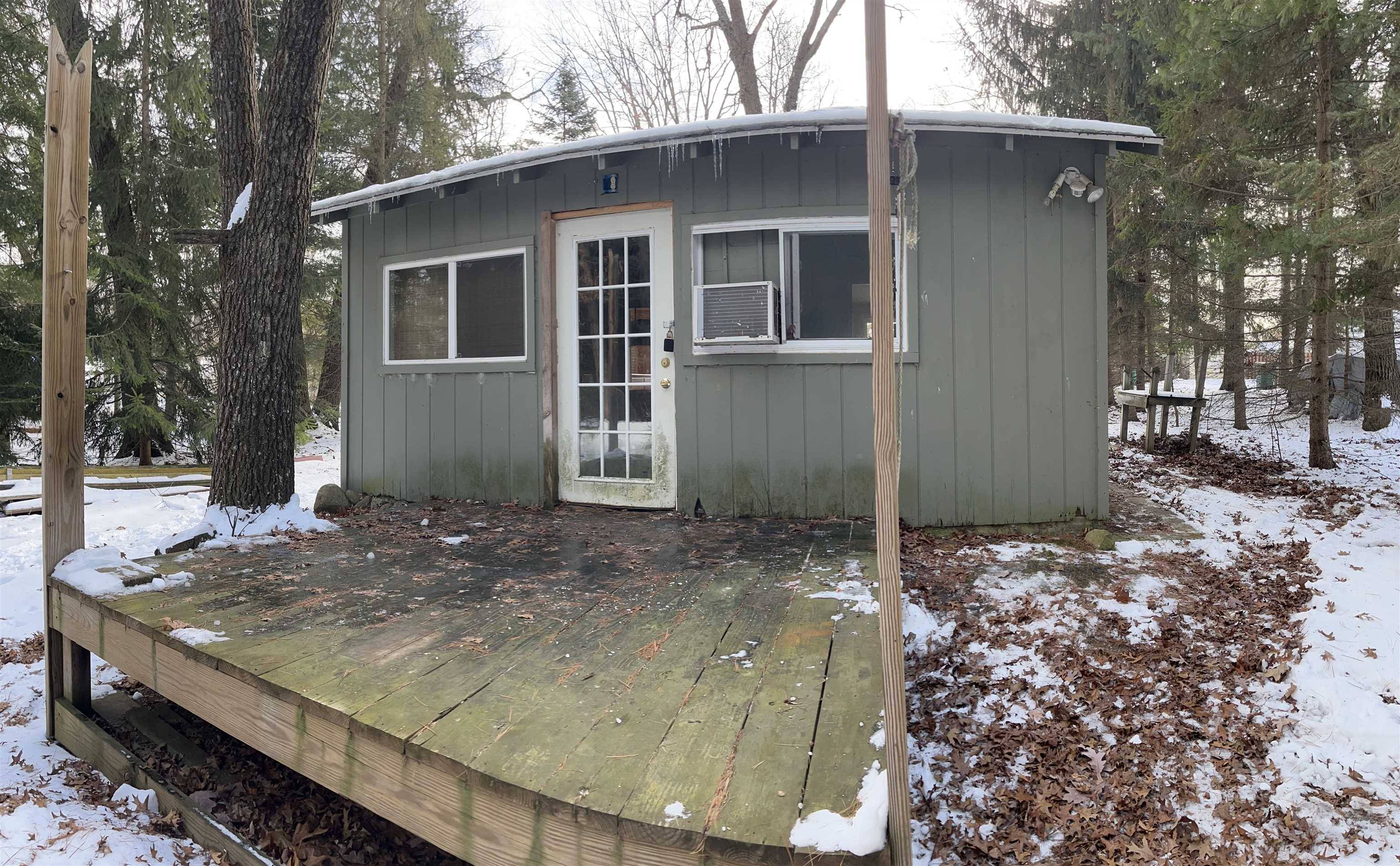 Harrison, MI 48625,4331 Oak Beach Drive