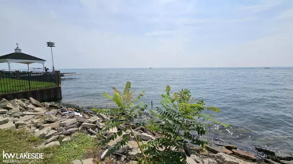 Harrison Twp, MI 48045,37384 Lakeshore Drive