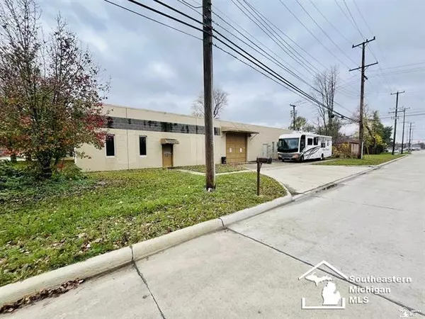 Monroe, MI 48162,1309 W Lorain Street