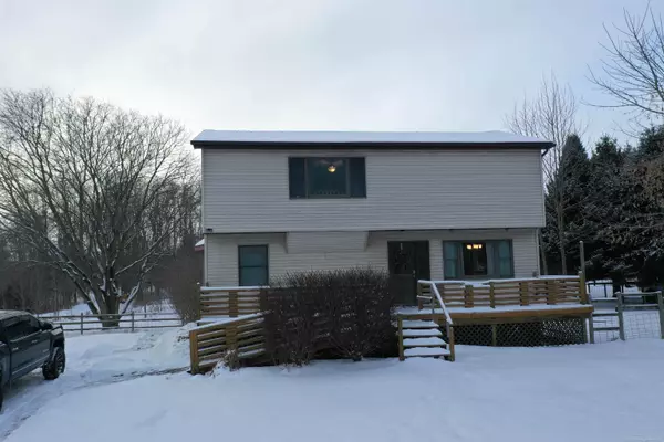 8968 St Clair Road, Lexington, MI 48450