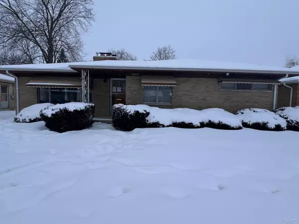 1827 Bro Mor Street, Saginaw, MI 48602