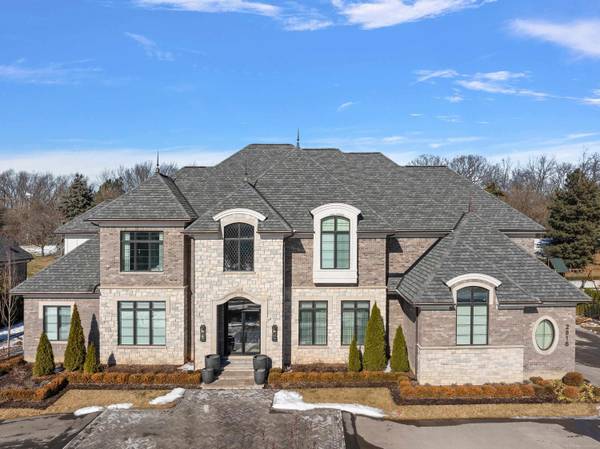 2816 Turtle Grove Court, Bloomfield Hills, MI 48302